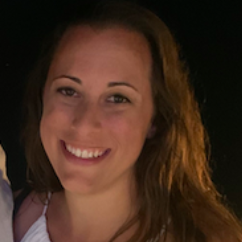 Robyn Segal headshot
