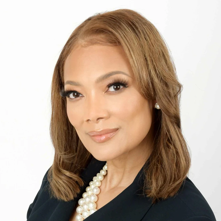 Alanna Mitchell headshot