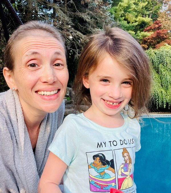Dana Valenti and her daughter