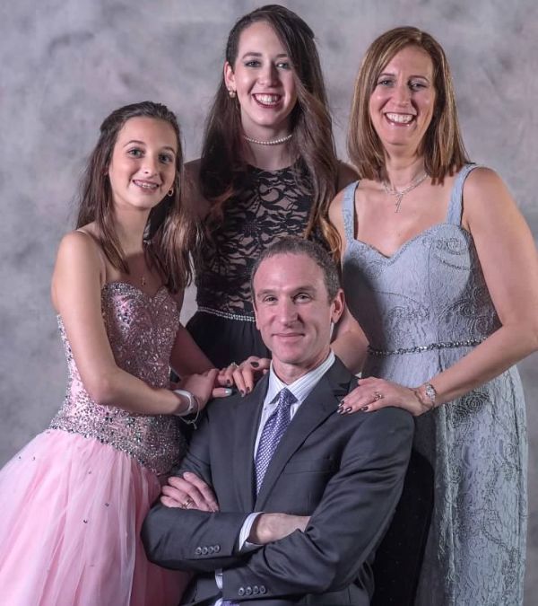 Aliza Feldman and her family in a formal photo