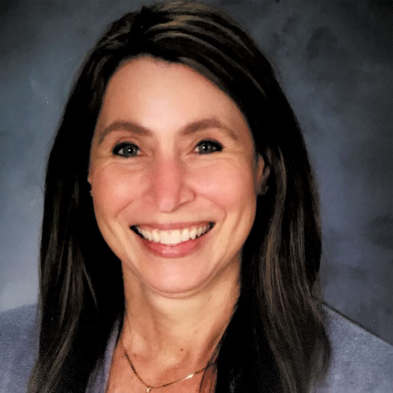 Michele Lear Headshot