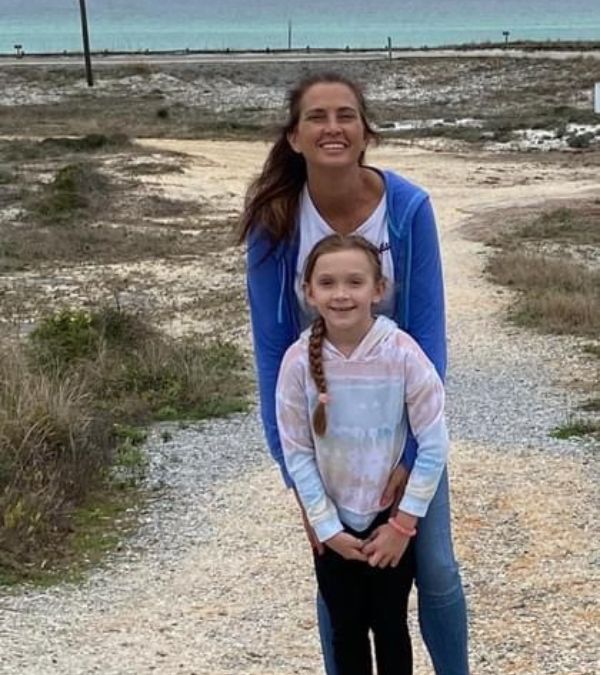 Shiloh Chism and her daughter at the beach