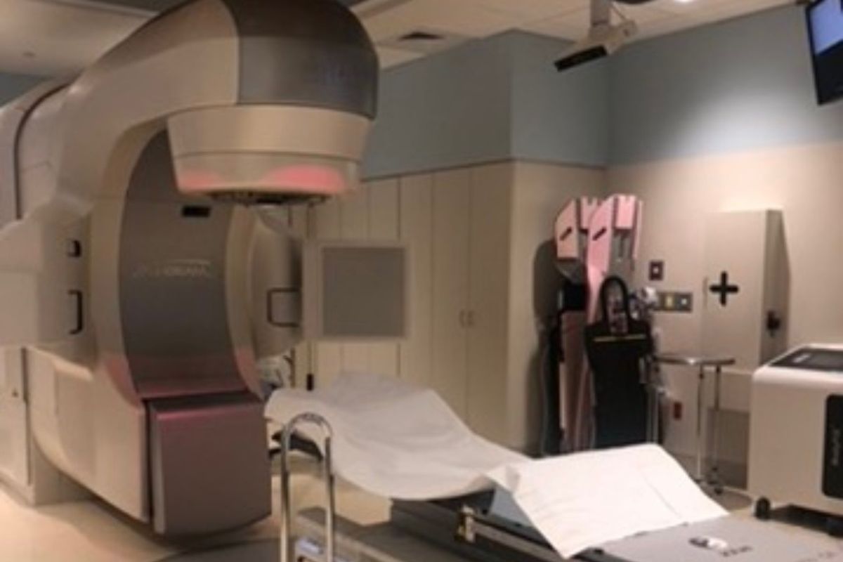 An empty radiation room.