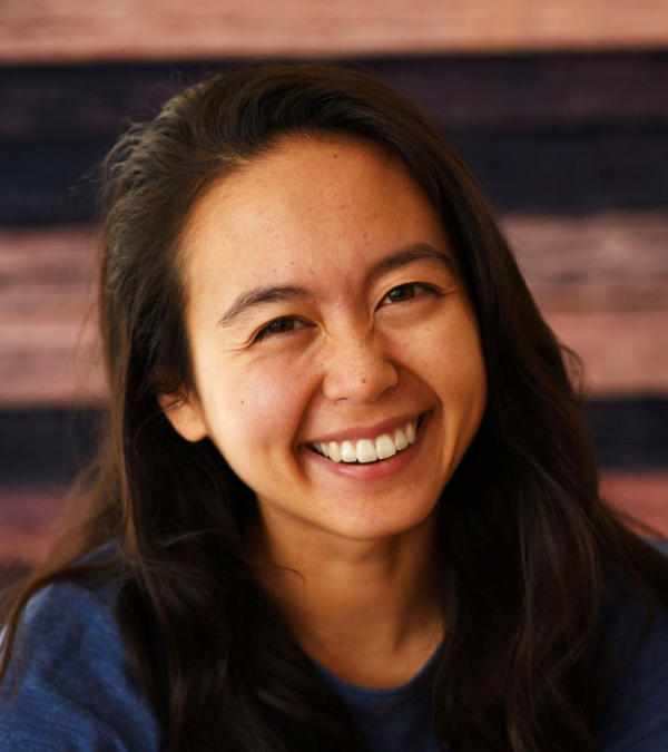Headshot of Isabel Knight, a death doula in the Philadelphia area.